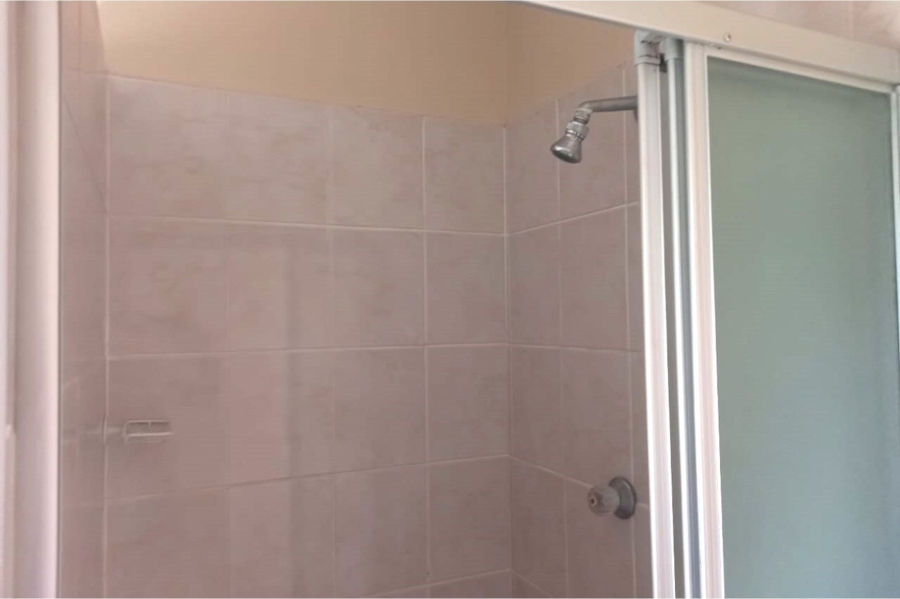 To Let 1 Bedroom Property for Rent in Middedorp Western Cape